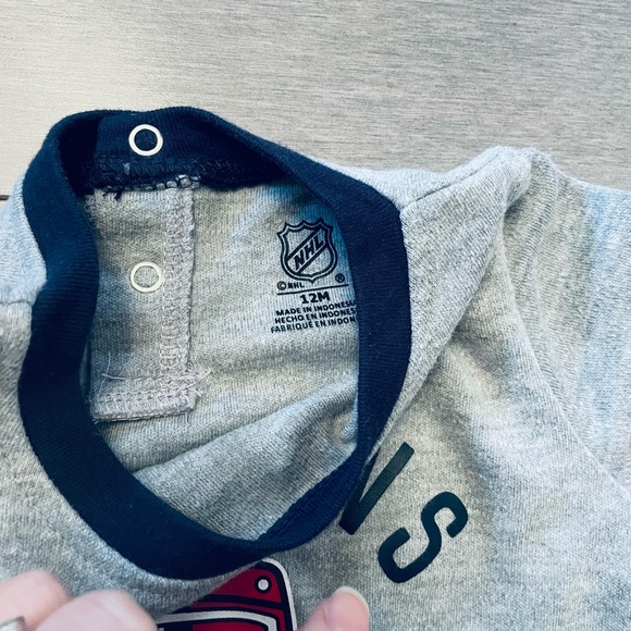 Montreal Canadians one piece - Picture 2 of 3